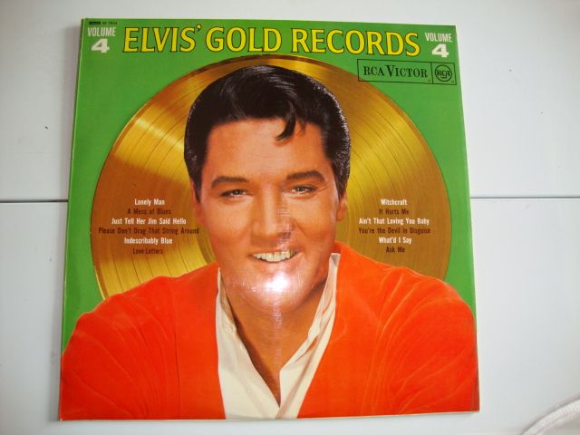ELVIS GOLD RECORDS STEREO UK 1.JPG